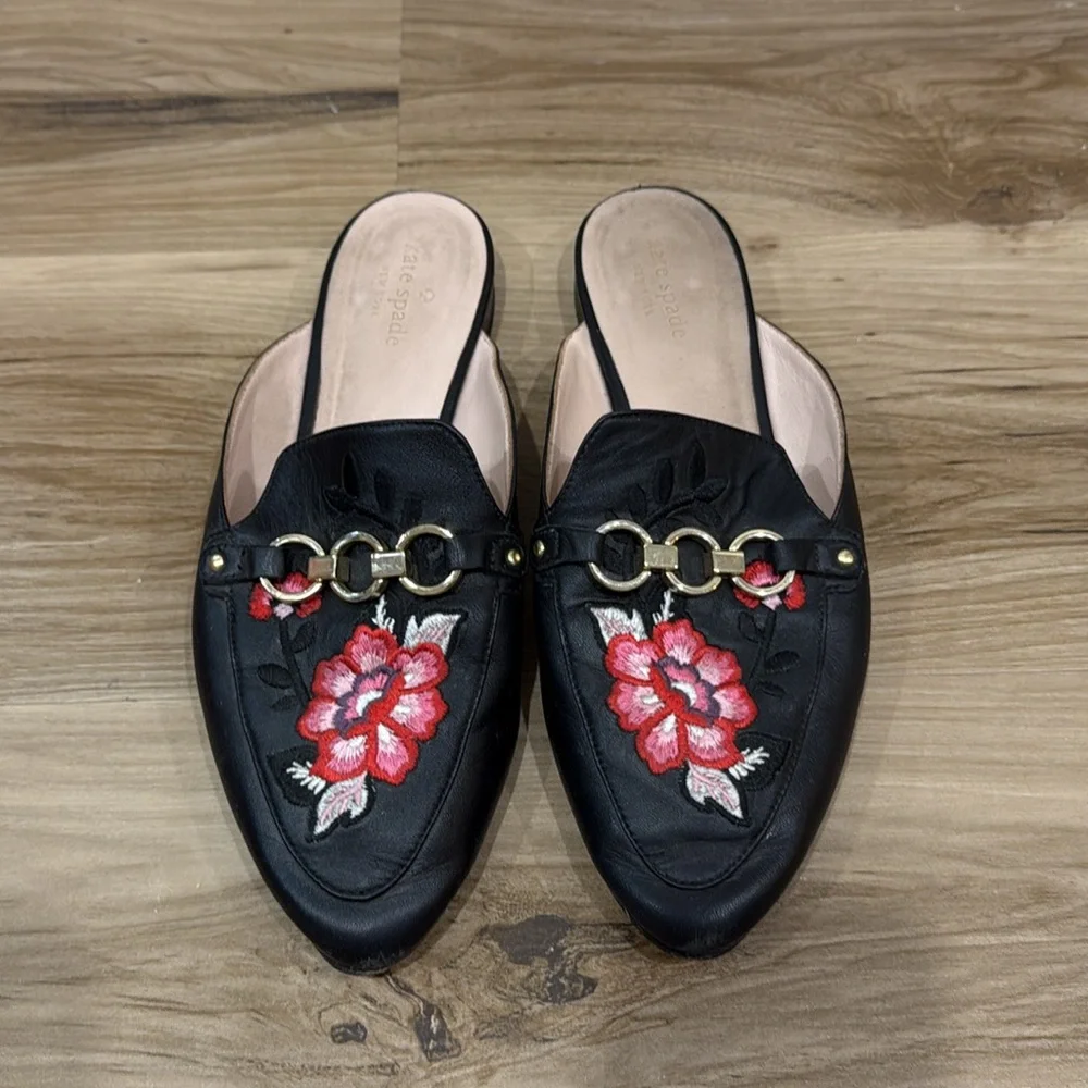 Kate Spade Black Mules with Red Floral Embroidery Size 8.5 - Picture 1 of 4